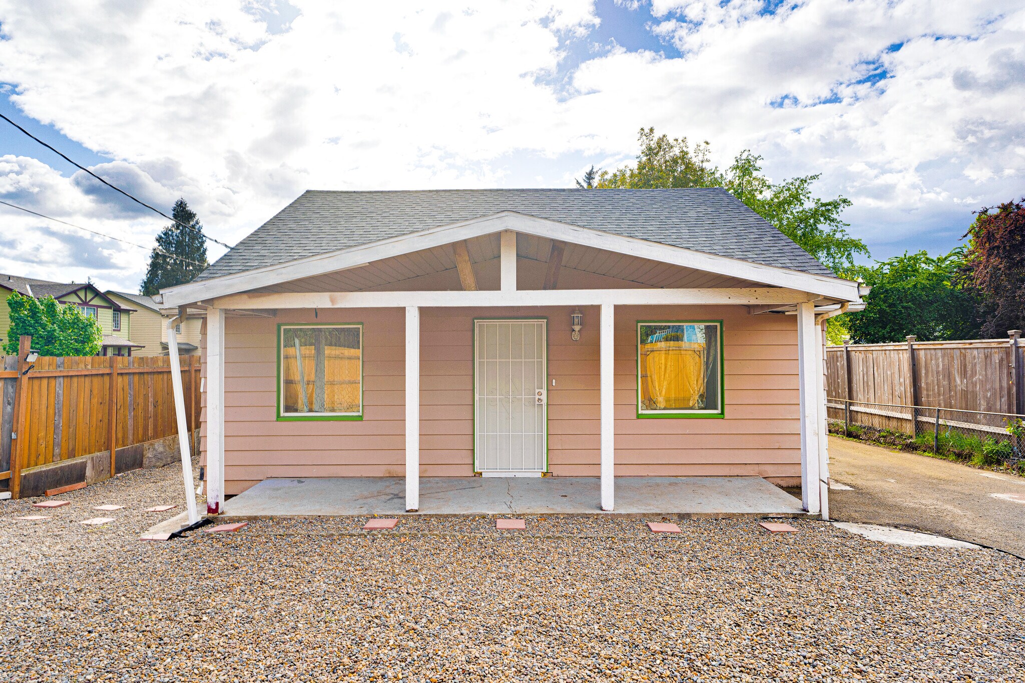 Front Yard - 2919 SE 90th Pl
