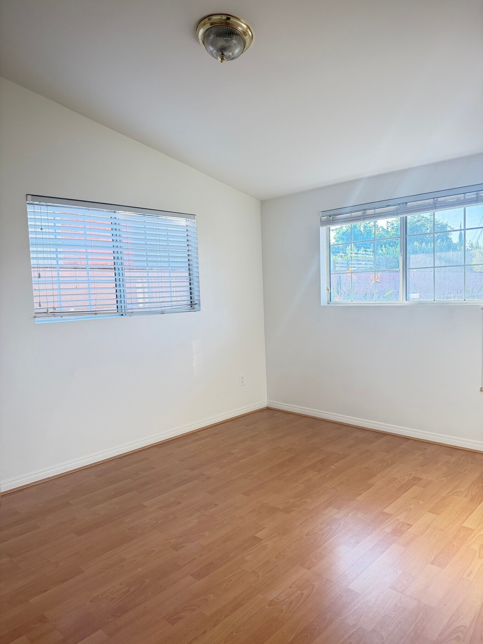 Building Photo - 20622 Archwood St