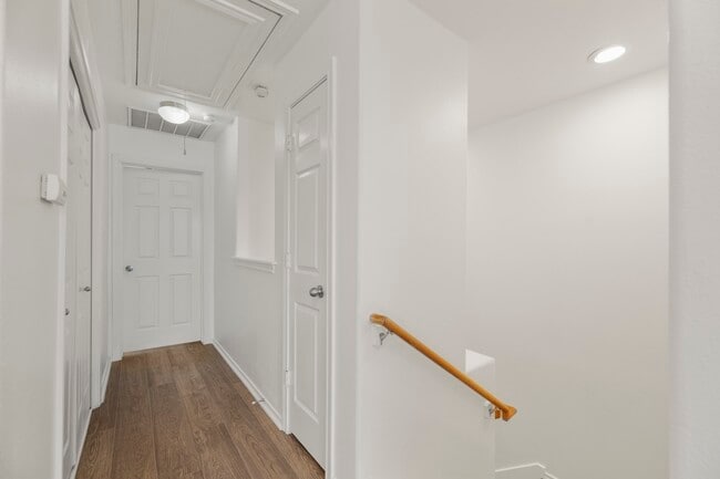 Building Photo - 2911 Hackamore Hollow Ln