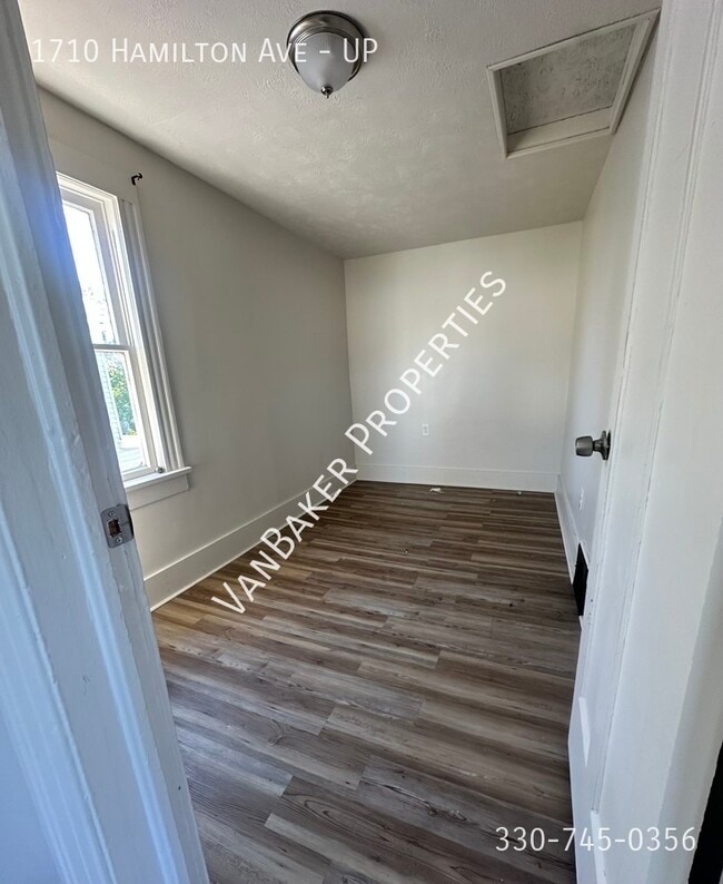 Building Photo - 1710 Hamilton Ave