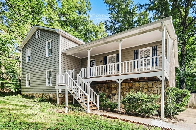 Building Photo - 902 Laurel Ct