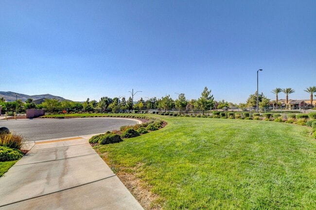 Building Photo - Beautiful Two-Story Home in Gated Cortona – Southern Highlands!