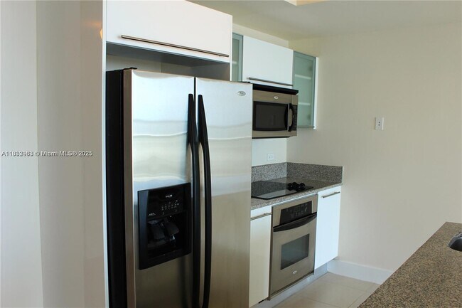 Building Photo - 888 Biscayne Blvd