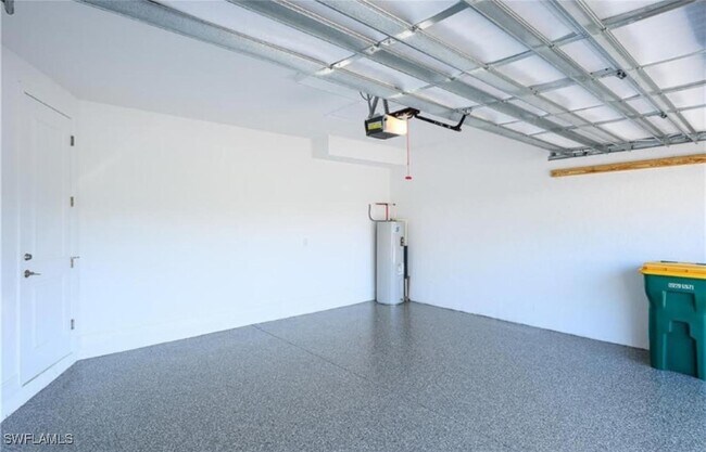 Building Photo - 7622 Rockefeller Dr