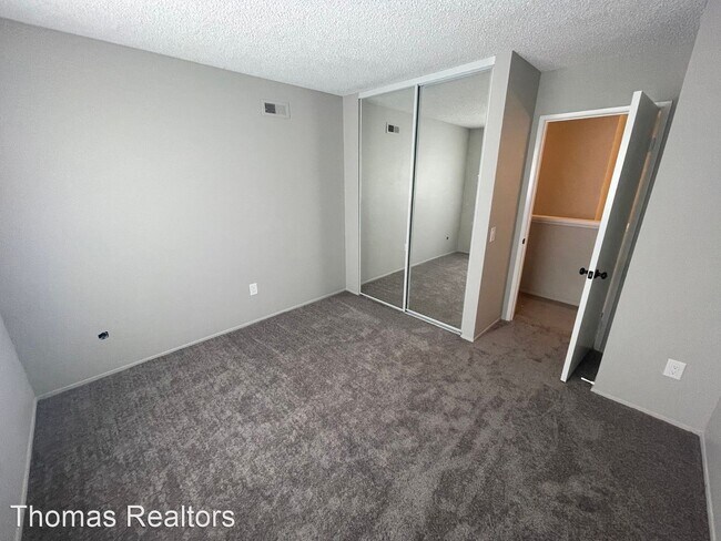 Building Photo - 4 br, 2.5 bath House - 2777 Lancha Street