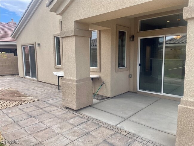 Building Photo - 7412 Bedford Pine Ct