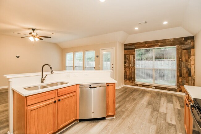 Building Photo - 1721 Duck Cove Dr