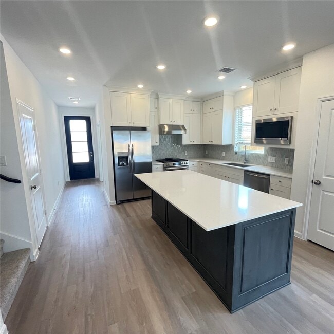 Building Photo - 30310 Tall Fescue Dr