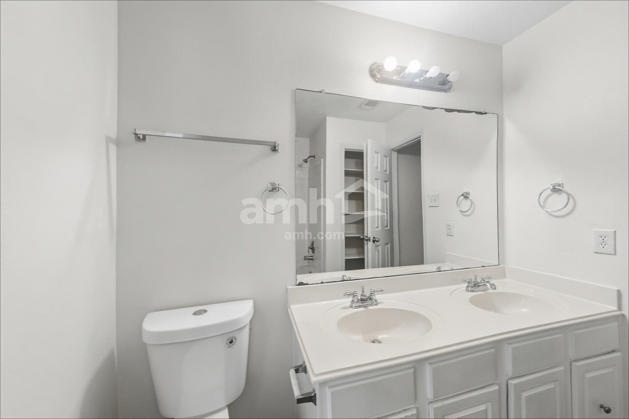 Building Photo - 14614 Twisted Pecan Ct