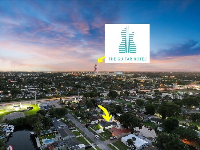 Building Photo - 4711 SW 42nd Terrace