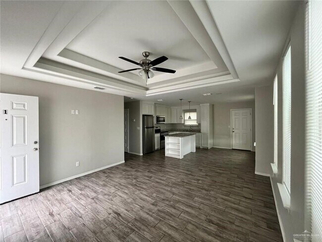 Building Photo - 1413 Alta Vista Dr