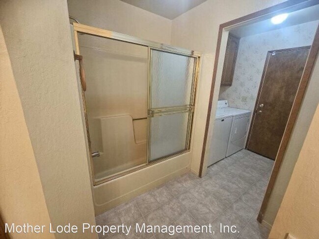 Building Photo - 3 br, 2 bath House - 17213 Mt Elizabeth Dr