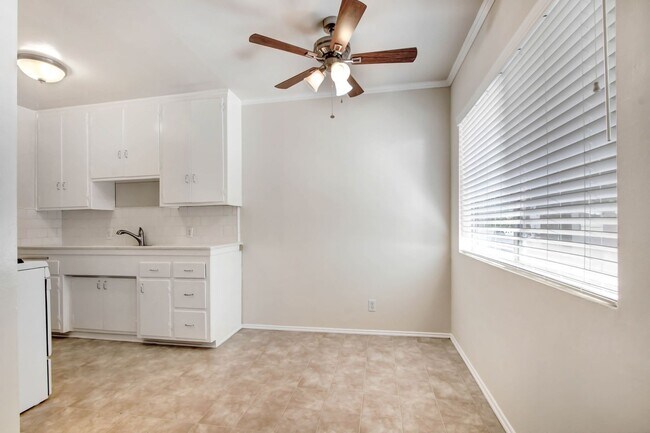 Building Photo - 2019-2019 4th St