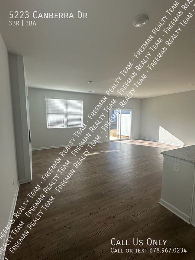 Building Photo - 5223 Canberra Drive