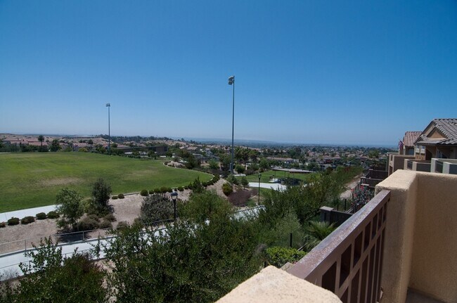 Building Photo - 758 Callecita Aquilla Sur