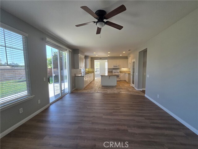 Building Photo - 39898 Worthington Pl