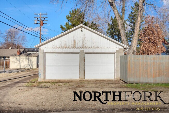 Building Photo - Boise North End neighborhood home