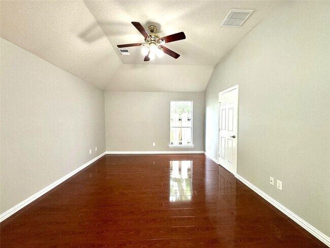 Building Photo - 5706 Painted Trail Dr