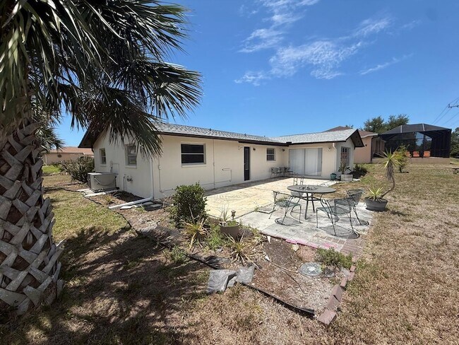 Building Photo - 239 Annapolis Ln