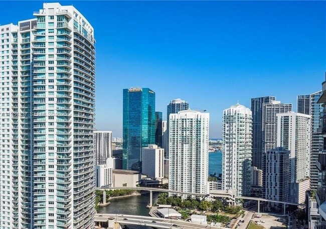 Building Photo - 185 SW 7th St