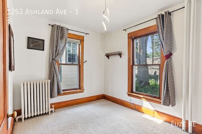 Building Photo - 1253 Ashland Ave