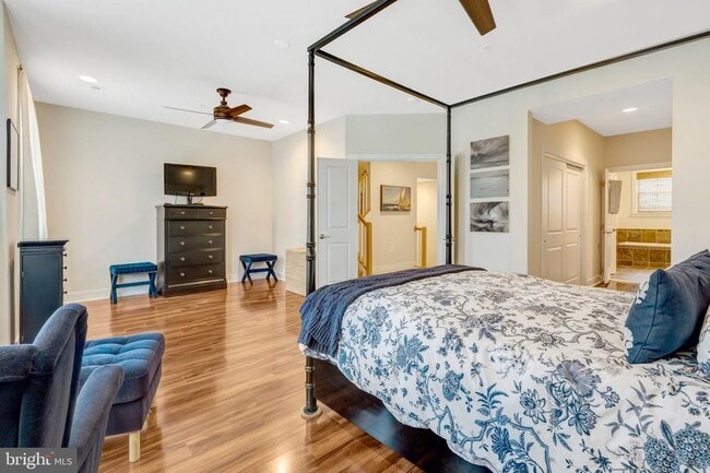 Building Photo - 711 McKenzie Ave