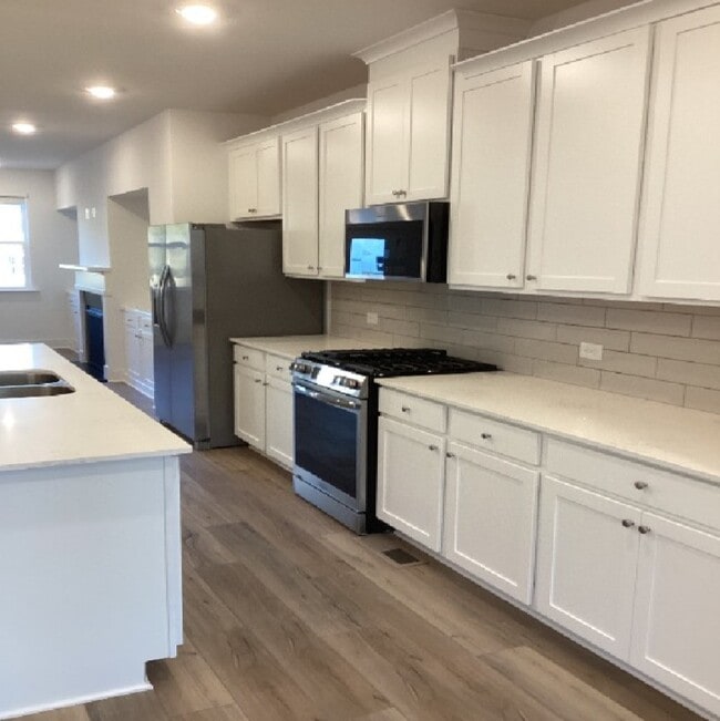 Building Photo - 2545 Superus Ct
