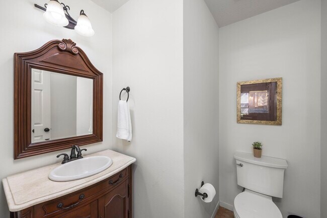Building Photo - 6622 Barronton Dr