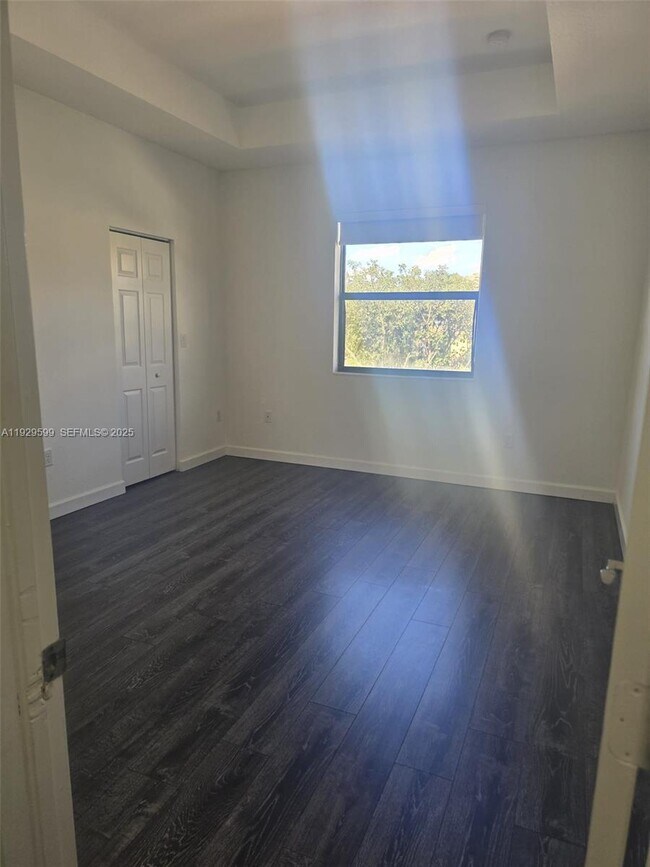 Building Photo - 3399 W 90th Terrace