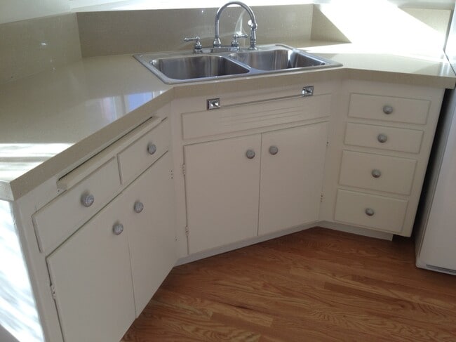 Building Photo - 708 Liberty St