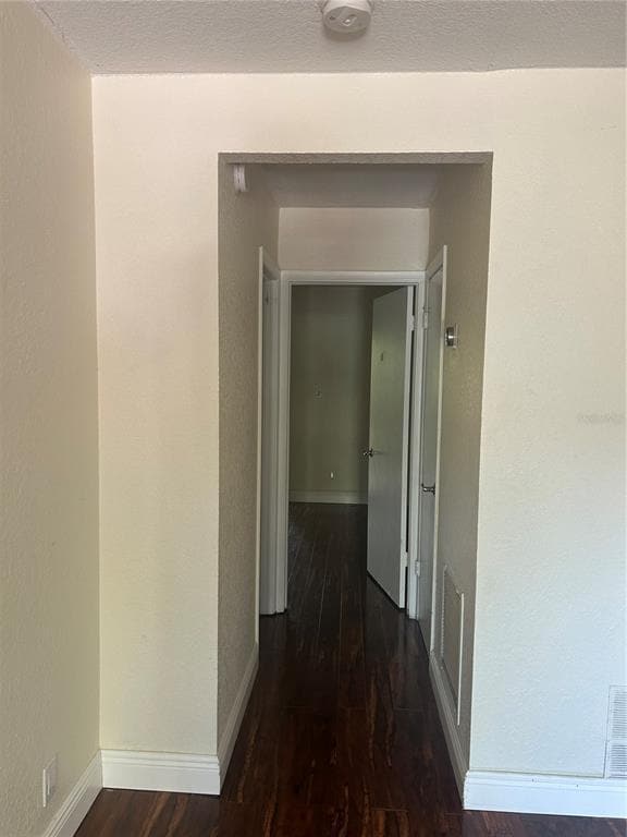 Building Photo - 1231 SE 1st St