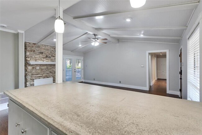 Building Photo - 10903 Mellow Ln