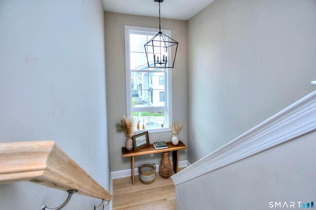 Building Photo - 89 Brentwood Cir
