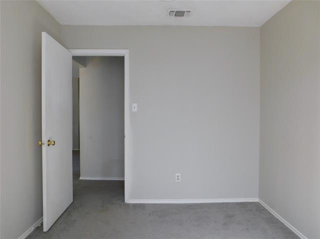 Building Photo - 404 Pace Dr