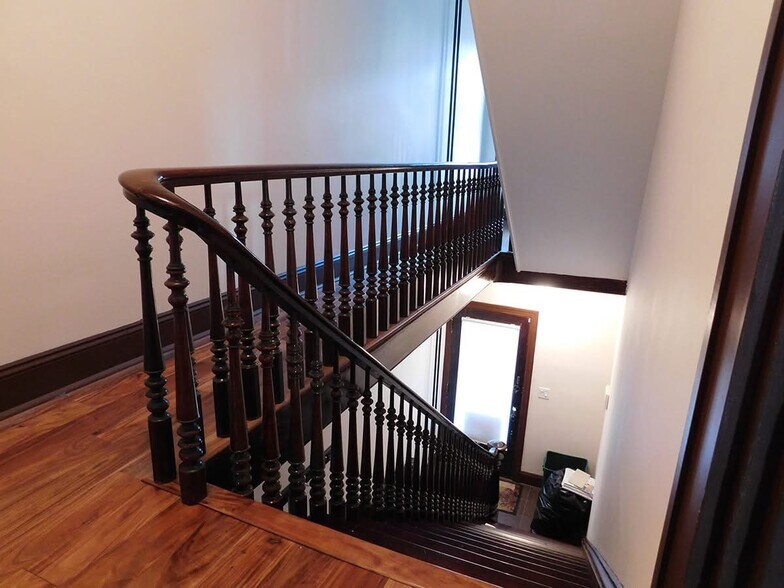 Building Photo - 78 W Market St