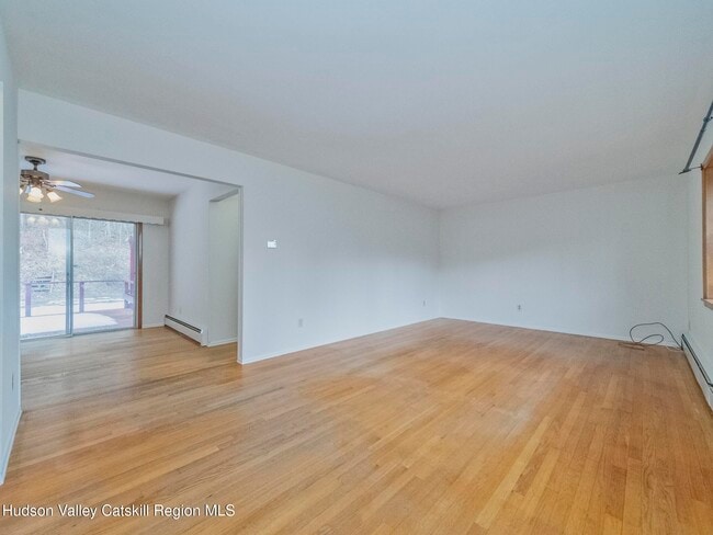 Building Photo - 30 Redwood Rd