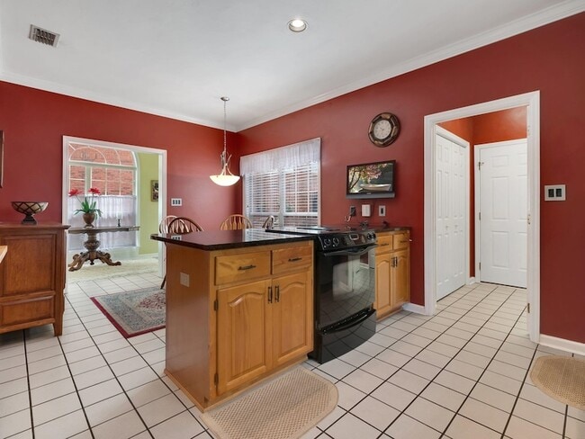 Building Photo - 4012 Dutchess Ct
