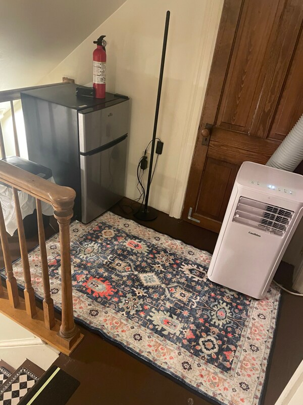 Building Photo - 132 E King St