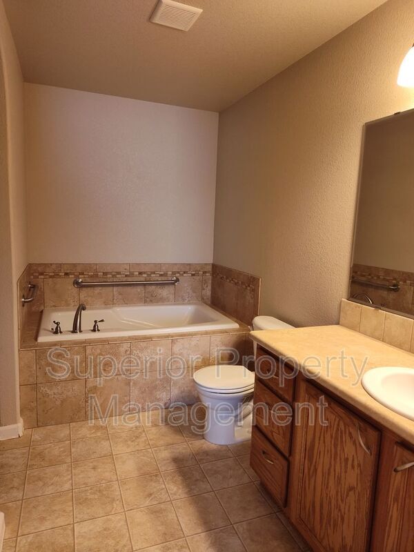 Building Photo - 3733 Gunsmoke Rd