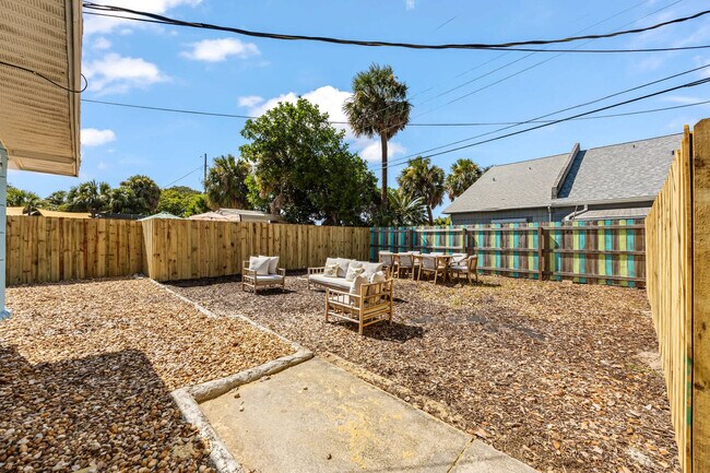 Building Photo - 224 E Grant Ave