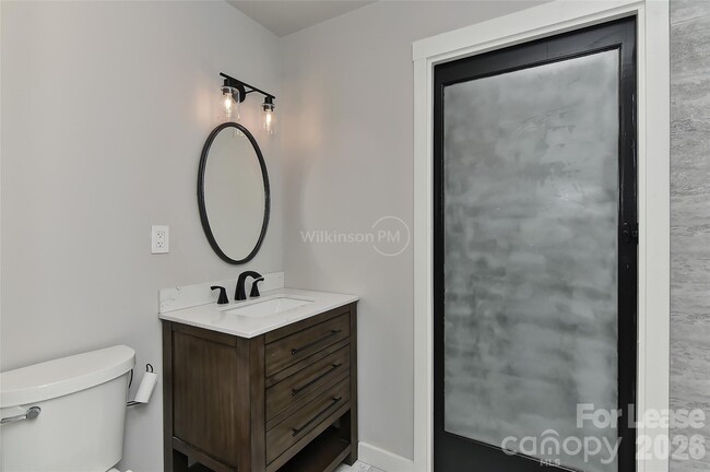 Building Photo - 2105 Highland St