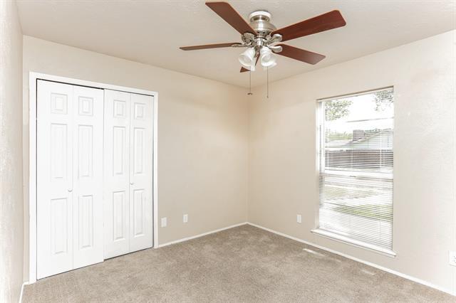 Building Photo - 9426 Rolling Rock Ln