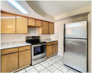 Building Photo - 4239 Ridgefield Ave