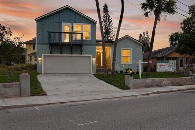 Building Photo - 207 Athens St