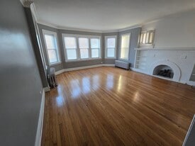 Building Photo - 7846 S Cregier Ave