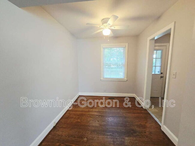 Building Photo - 3611A Mayflower Pl