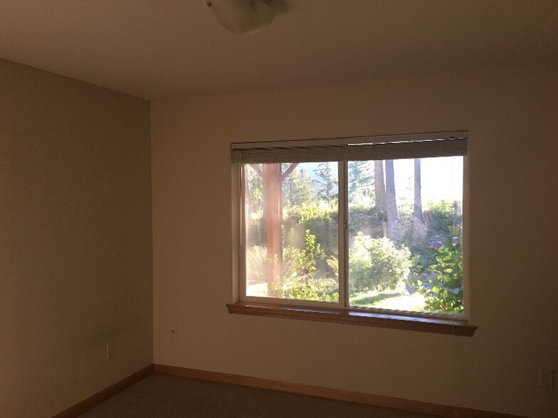Building Photo - 8 Autumn Vista Place
