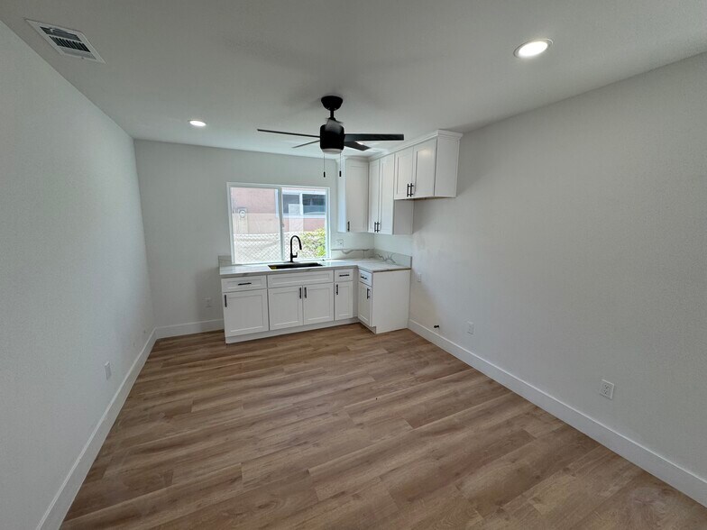 Building Photo - 4107 Shirley Ave