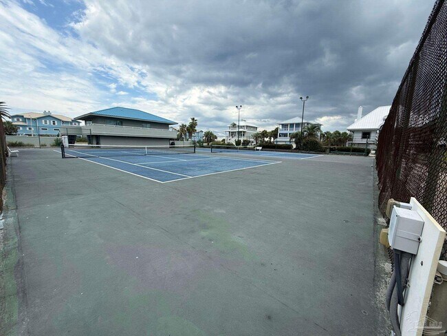 Building Photo - 1200 Fort Pickens Rd