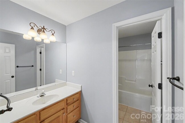 Building Photo - 16922 Laureate Rd